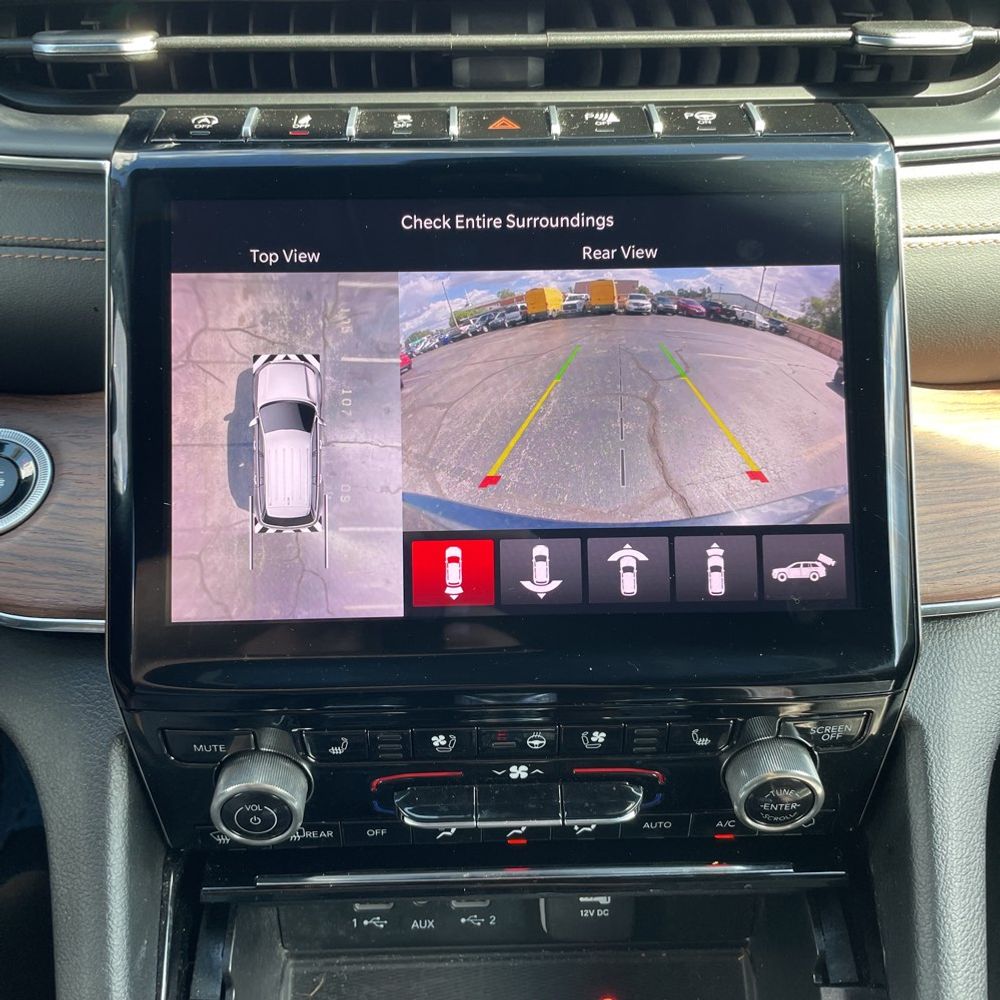 2024 Jeep Grand Cherokee Summit