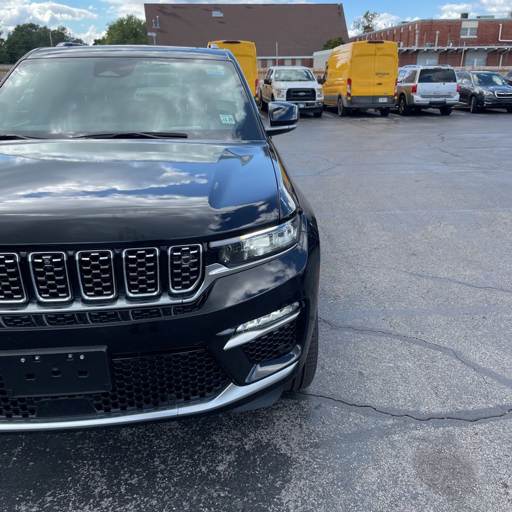 2024 Jeep Grand Cherokee Summit