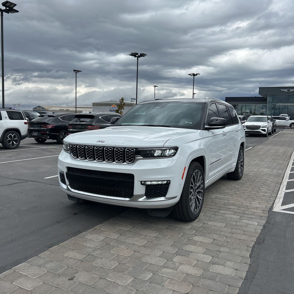 2023 Jeep Grand Cherokee L Summit Reserve