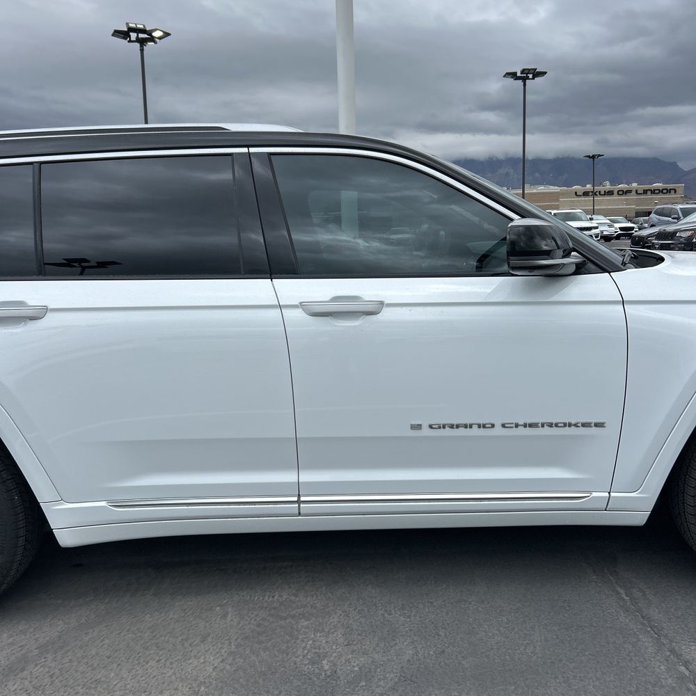 2023 Jeep Grand Cherokee L Summit Reserve