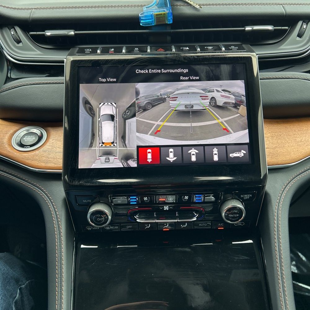 2023 Jeep Grand Cherokee L Summit Reserve