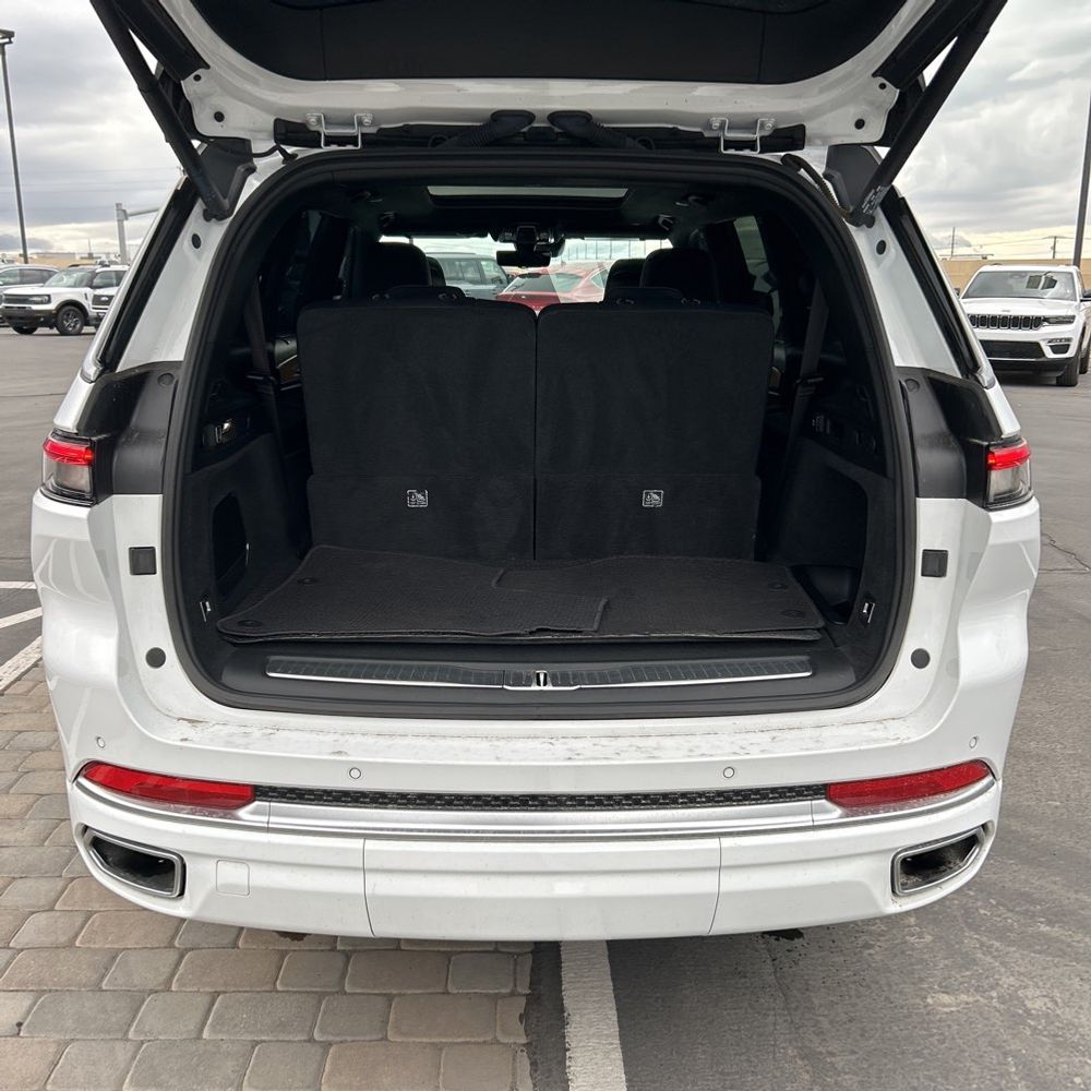 2023 Jeep Grand Cherokee L Summit Reserve