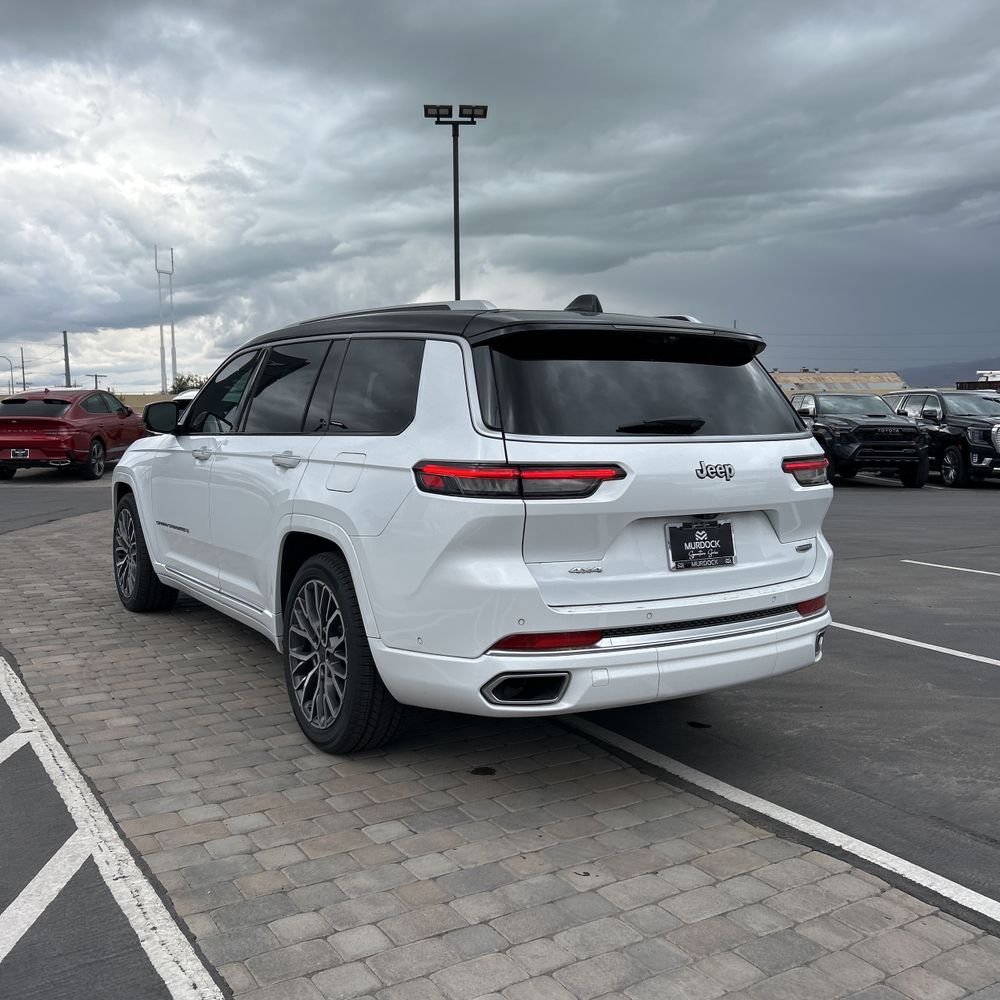 2023 Jeep Grand Cherokee L Summit Reserve