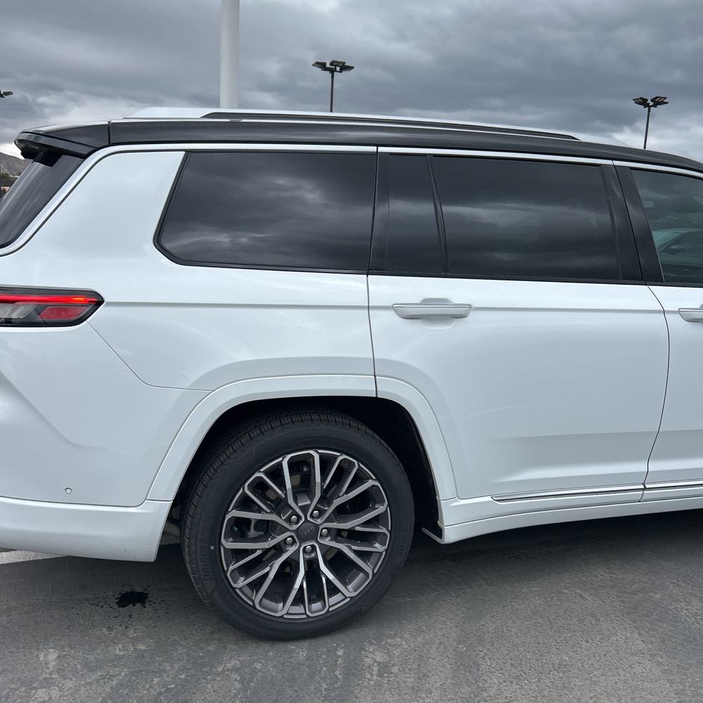 2023 Jeep Grand Cherokee L Summit Reserve