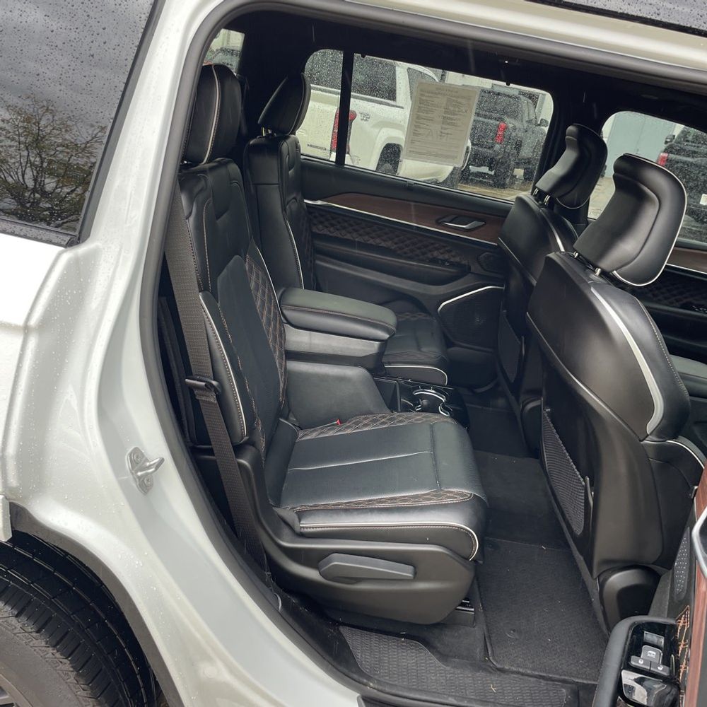 2025 Jeep Grand Cherokee L Summit