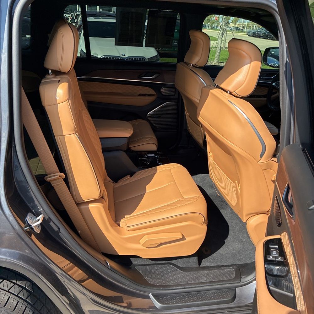 2024 Jeep Grand Cherokee L Summit
