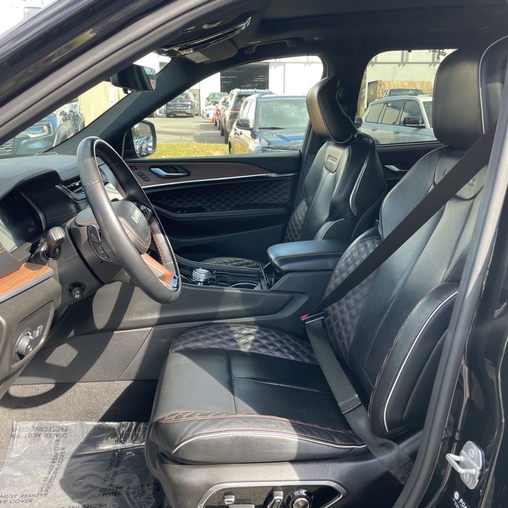 2022 Jeep Grand Cherokee L Summit