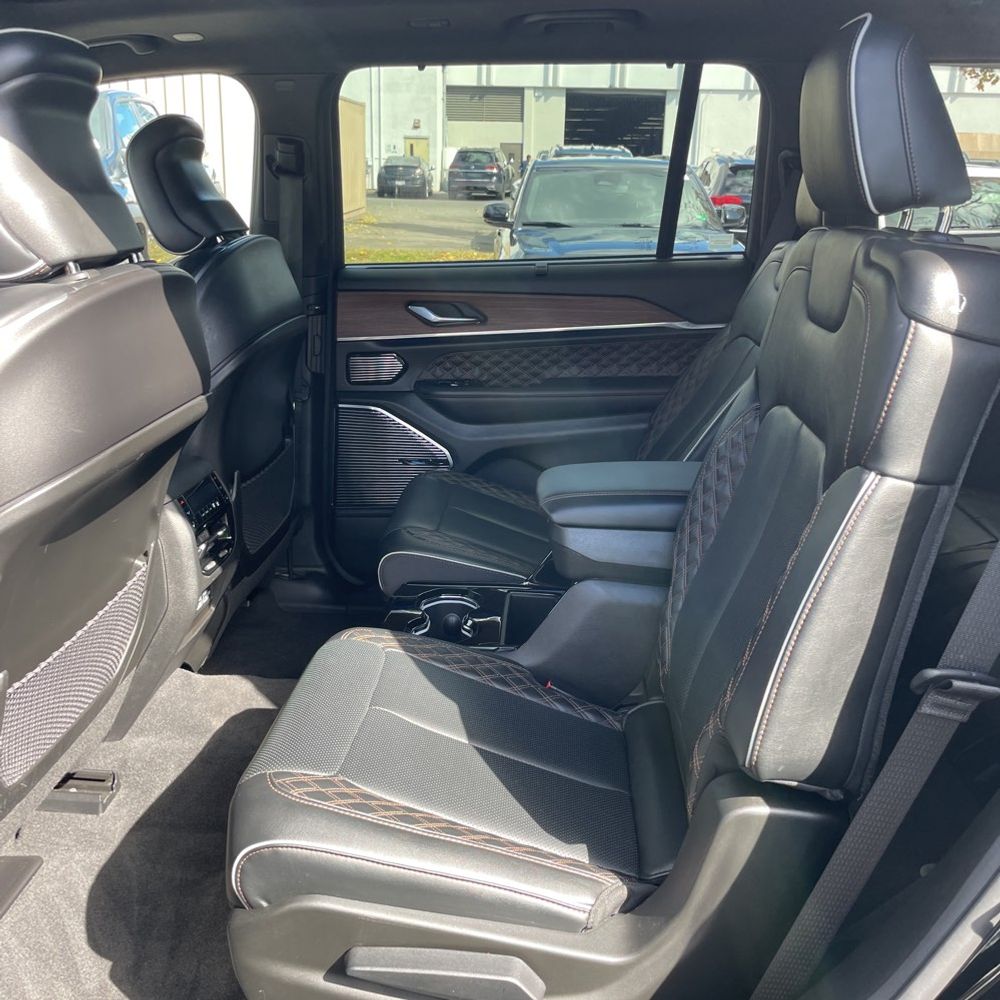 2022 Jeep Grand Cherokee L Summit