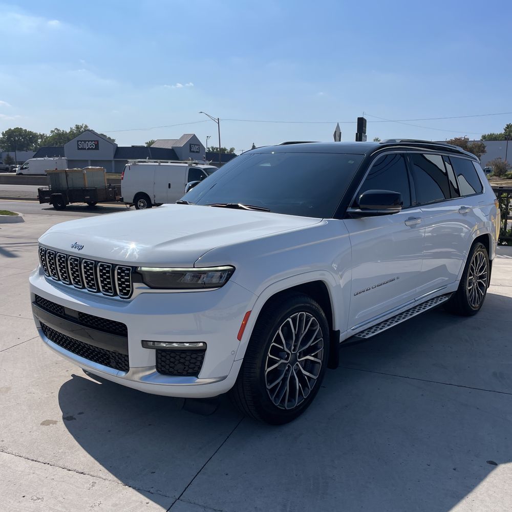 2022 Jeep Grand Cherokee L Summit Reserve