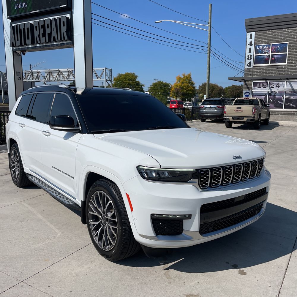 2022 Jeep Grand Cherokee L Summit Reserve