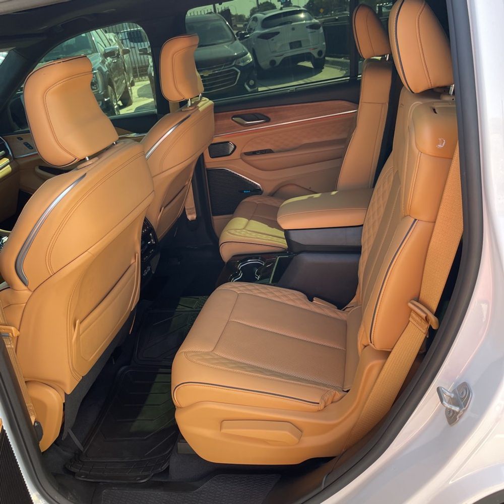 2022 Jeep Grand Cherokee L Summit Reserve