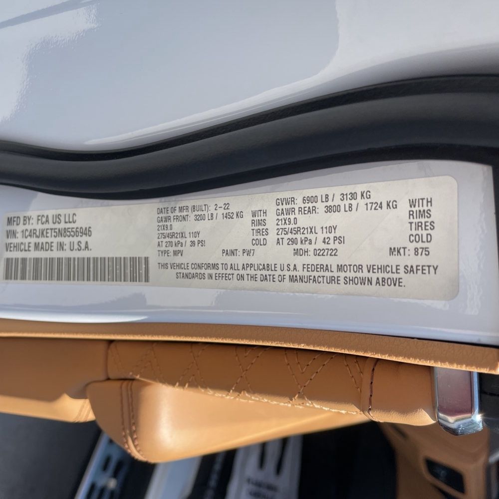 2022 Jeep Grand Cherokee L Summit Reserve