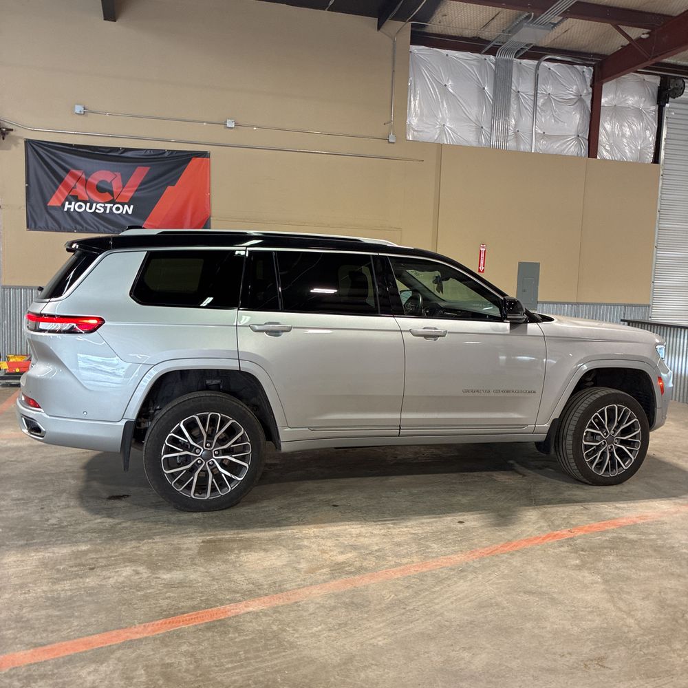 2022 Jeep Grand Cherokee L Summit