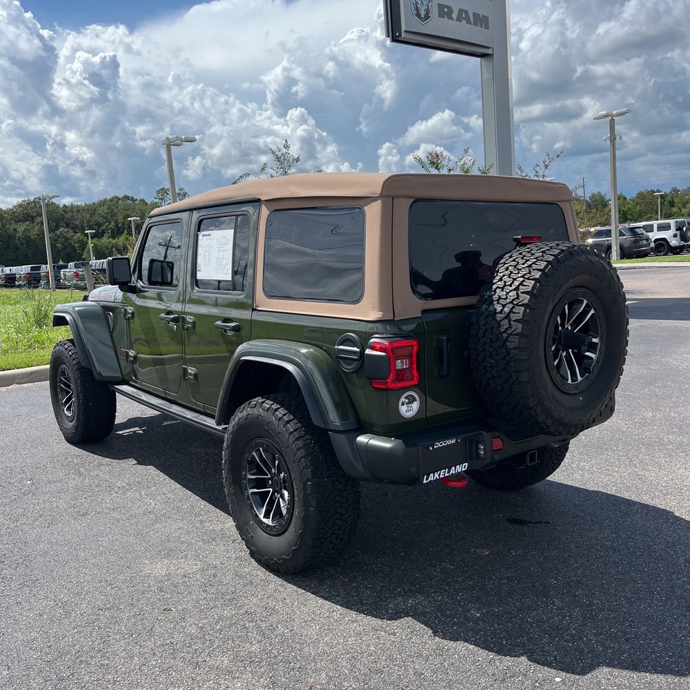 2024 Jeep Wrangler Rubicon X