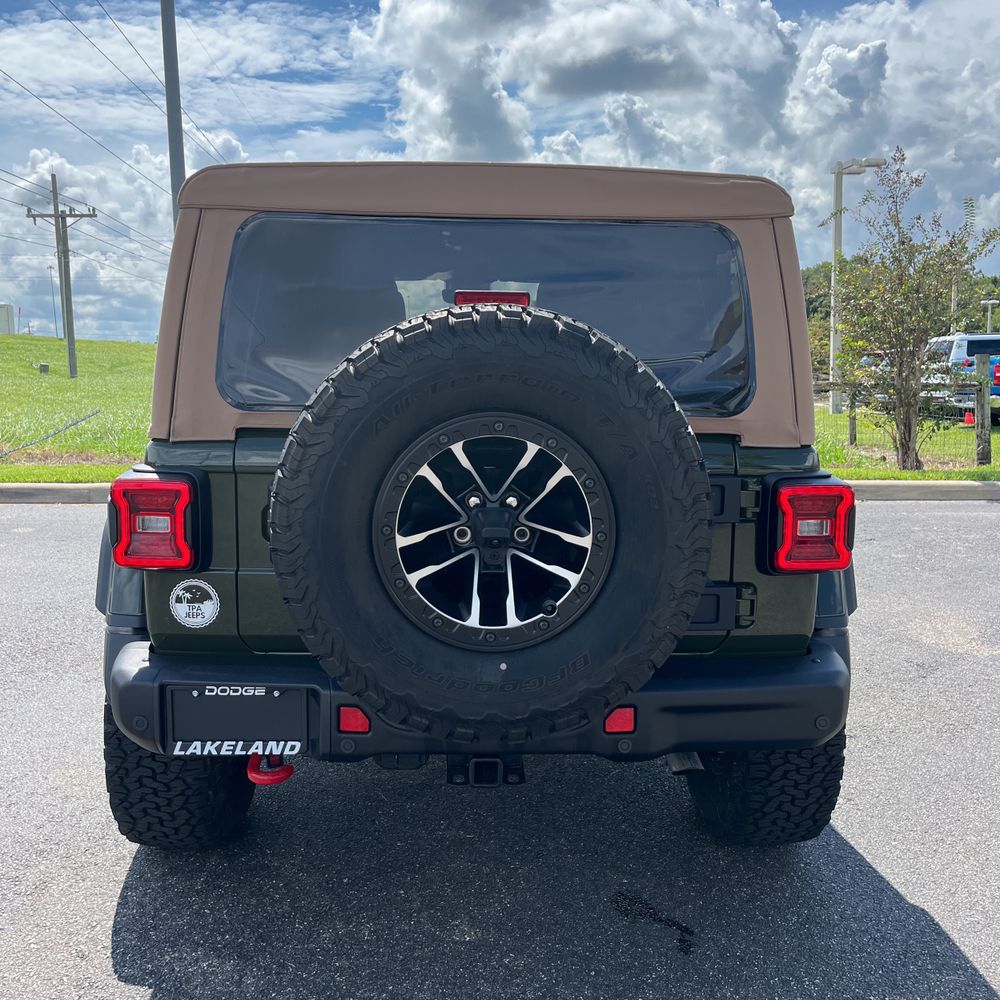 2024 Jeep Wrangler Rubicon X