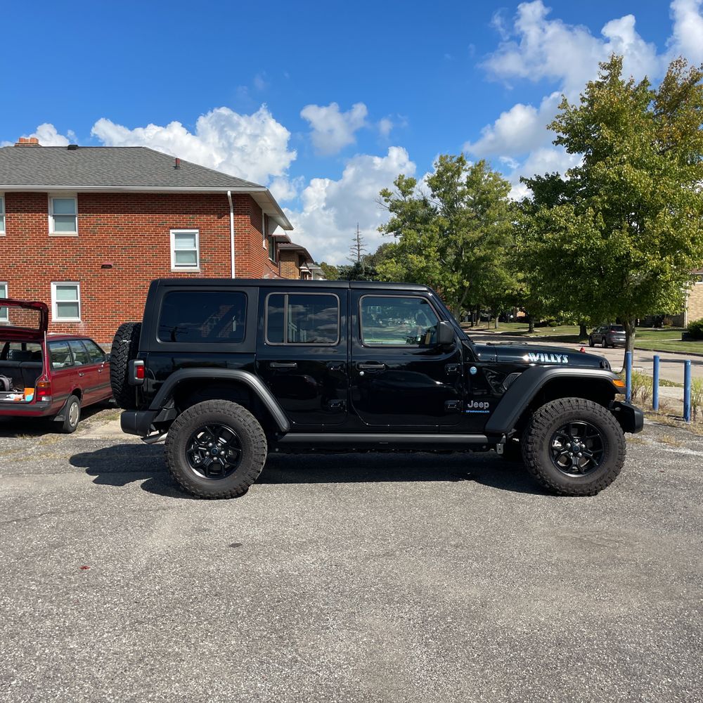 2025 Jeep Wrangler Willys 4xe