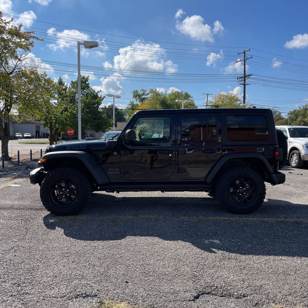 2025 Jeep Wrangler Willys 4xe