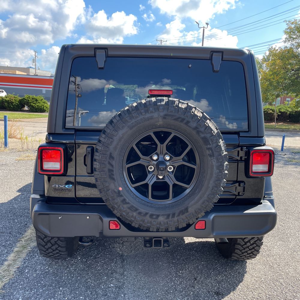 2025 Jeep Wrangler Willys 4xe