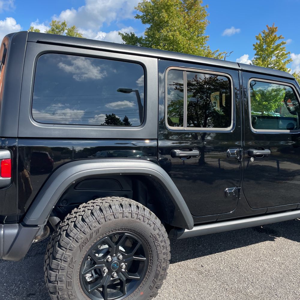 2025 Jeep Wrangler Willys 4xe