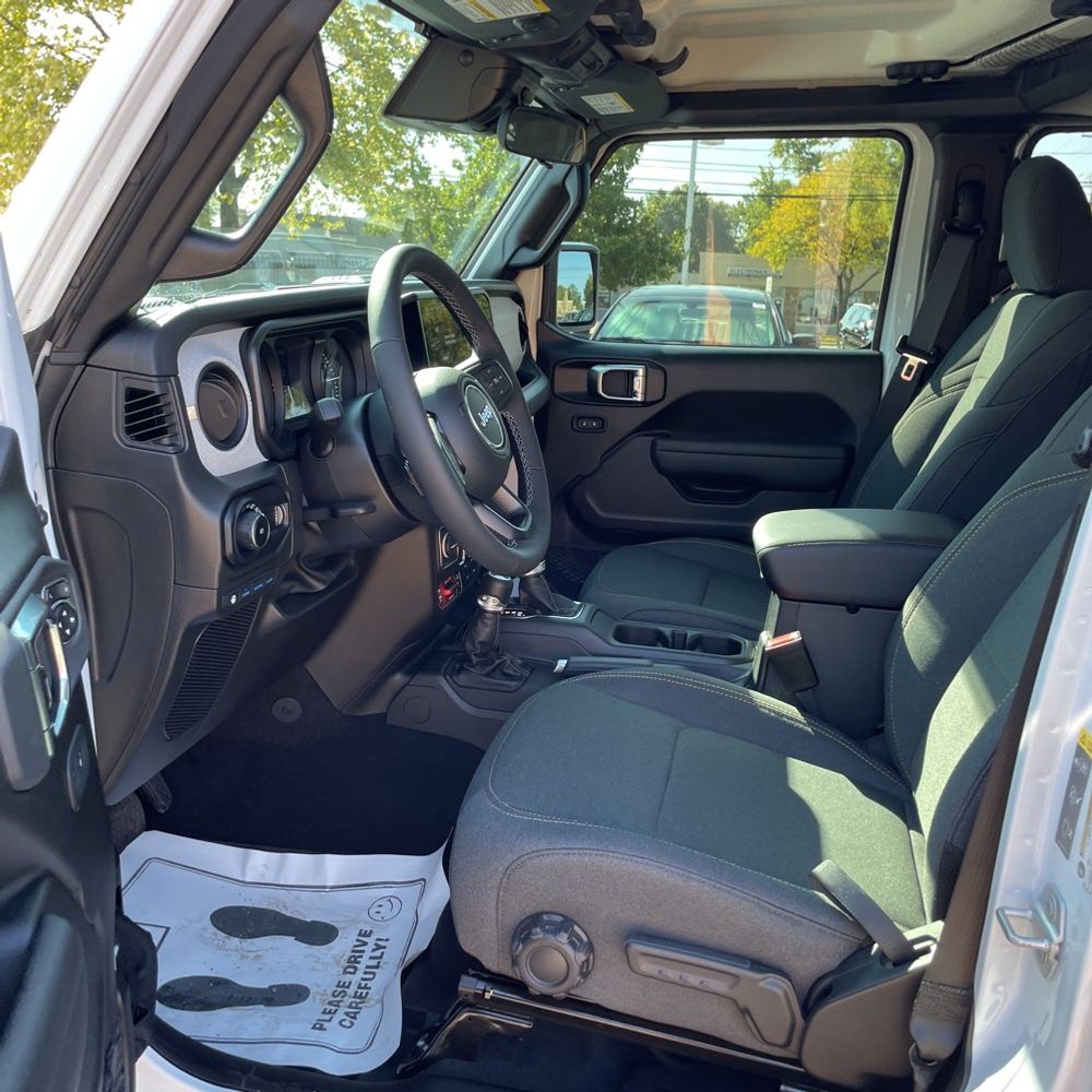 2025 Jeep Wrangler Willys 4xe