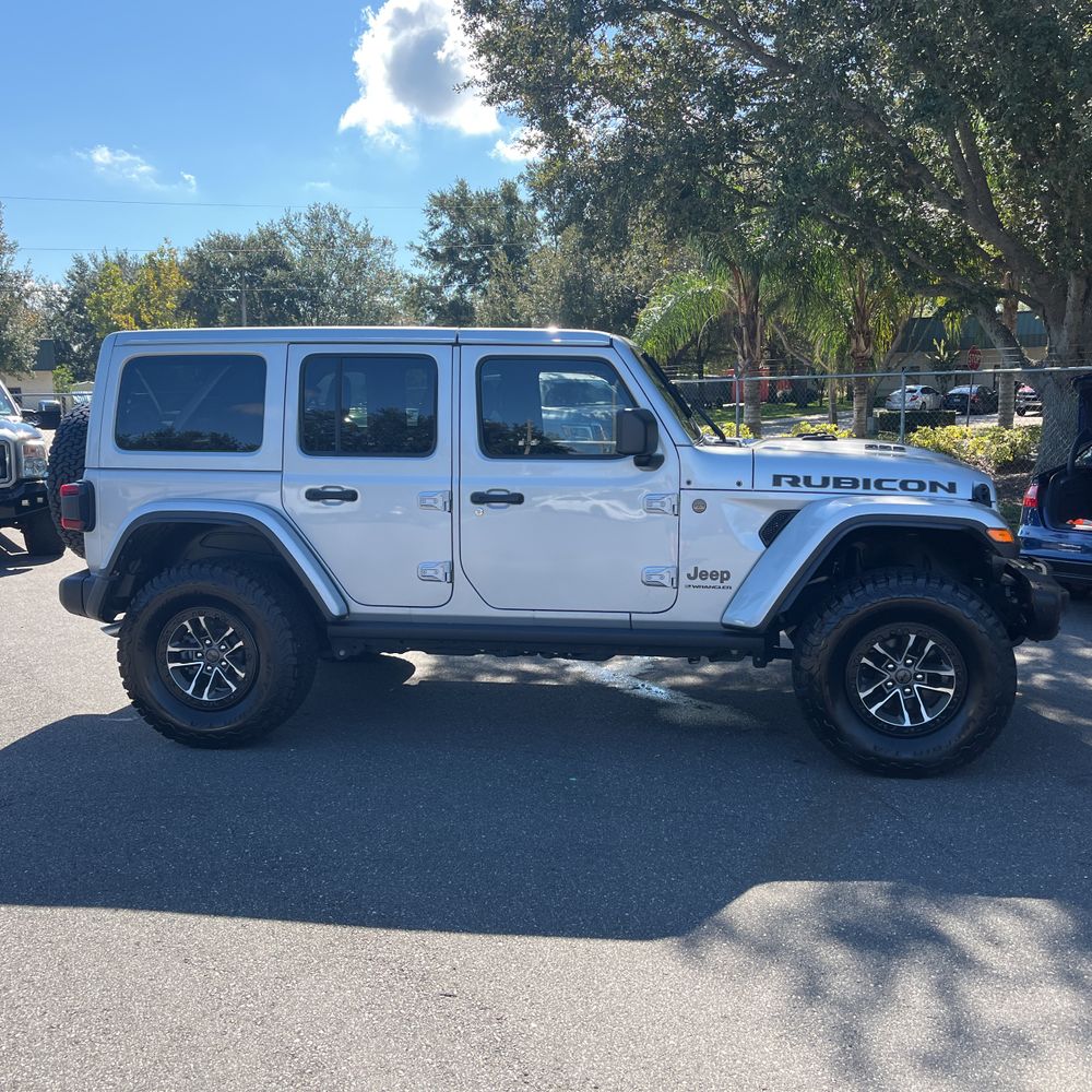 2024 Jeep Wrangler Rubicon 392