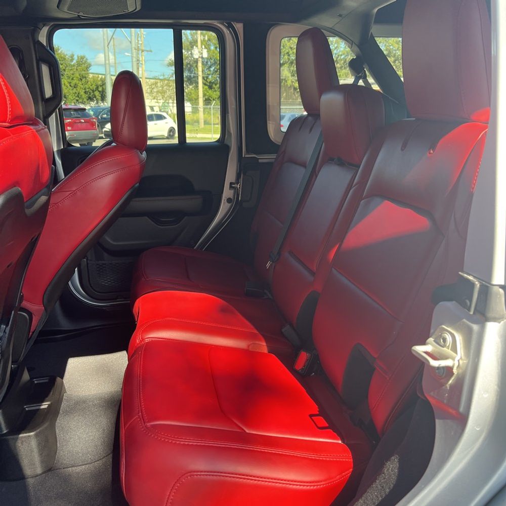 2024 Jeep Wrangler Rubicon 392