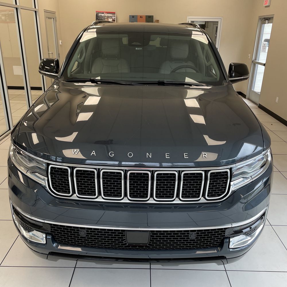 2024 Jeep Wagoneer L Base