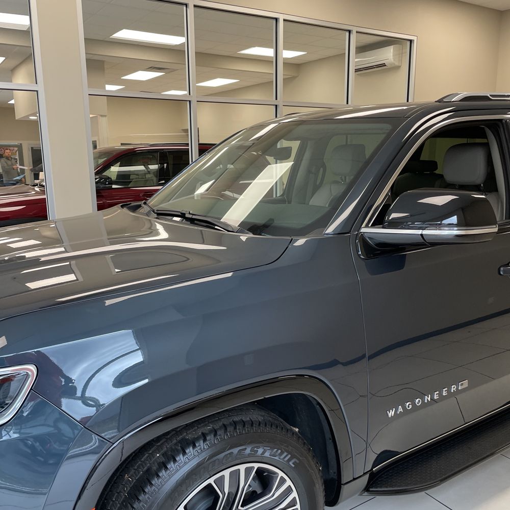 2024 Jeep Wagoneer L Base