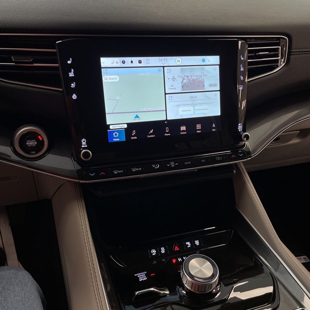 2024 Jeep Wagoneer L Base