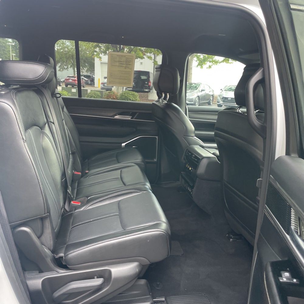 2024 Jeep Wagoneer L Series II