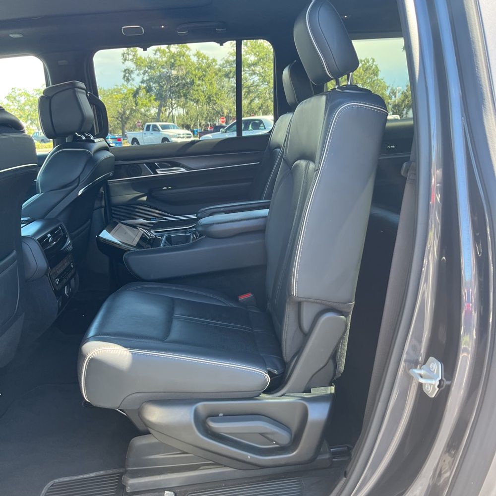 2024 Jeep Grand Wagoneer L Obsidian
