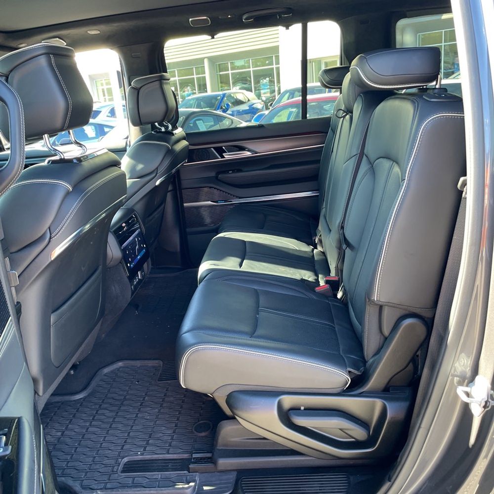 2024 Jeep Grand Wagoneer L Obsidian