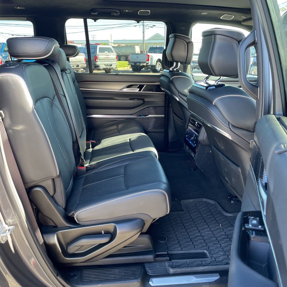 2024 Jeep Grand Wagoneer L Obsidian
