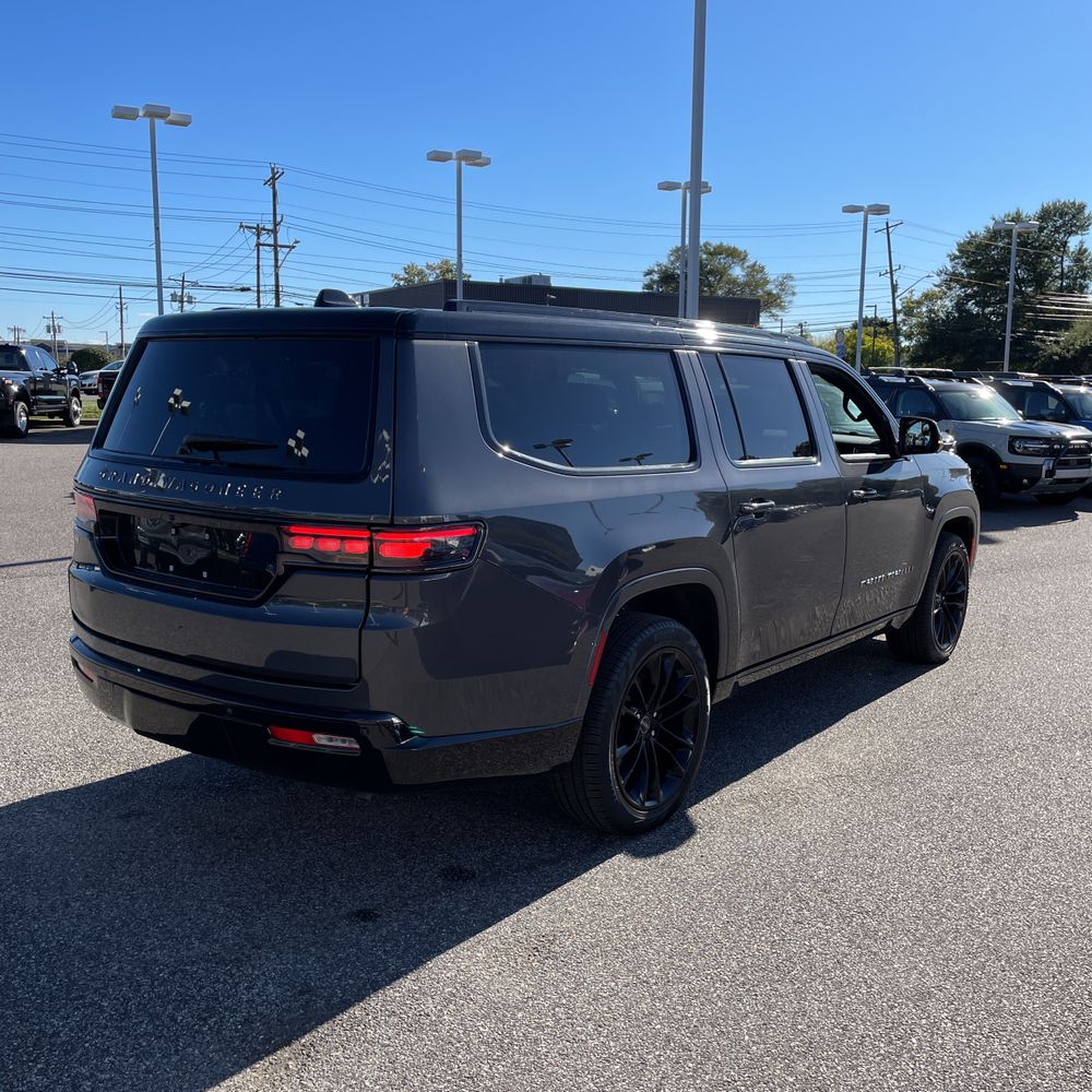 2024 Jeep Grand Wagoneer L Obsidian