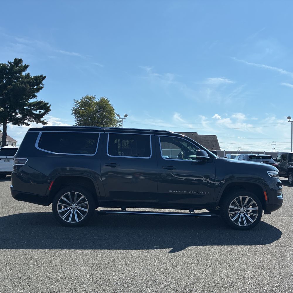 2023 Jeep Grand Wagoneer L Series II