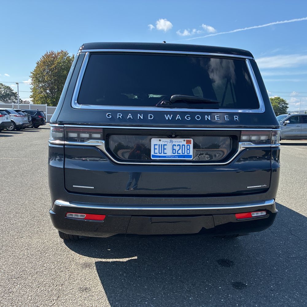 2023 Jeep Grand Wagoneer L Series II
