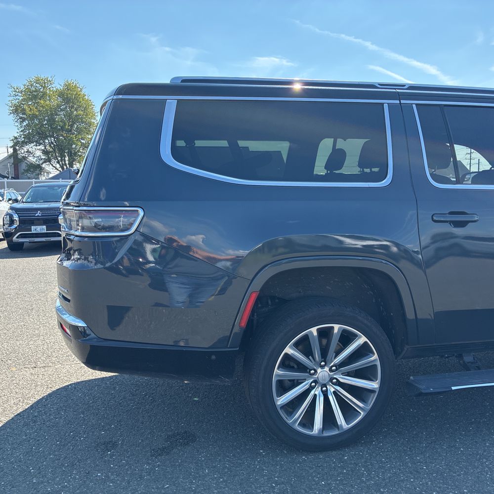 2023 Jeep Grand Wagoneer L Series II