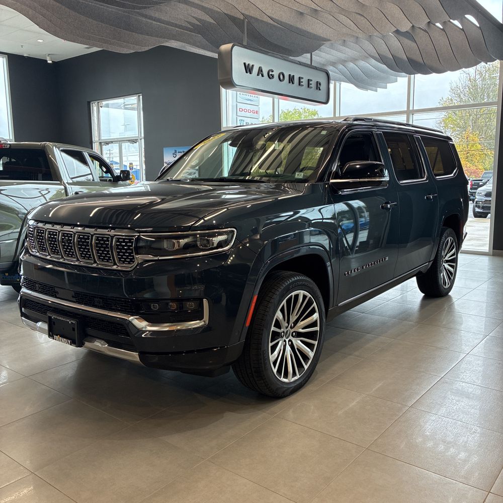 2023 Jeep Grand Wagoneer L Series III