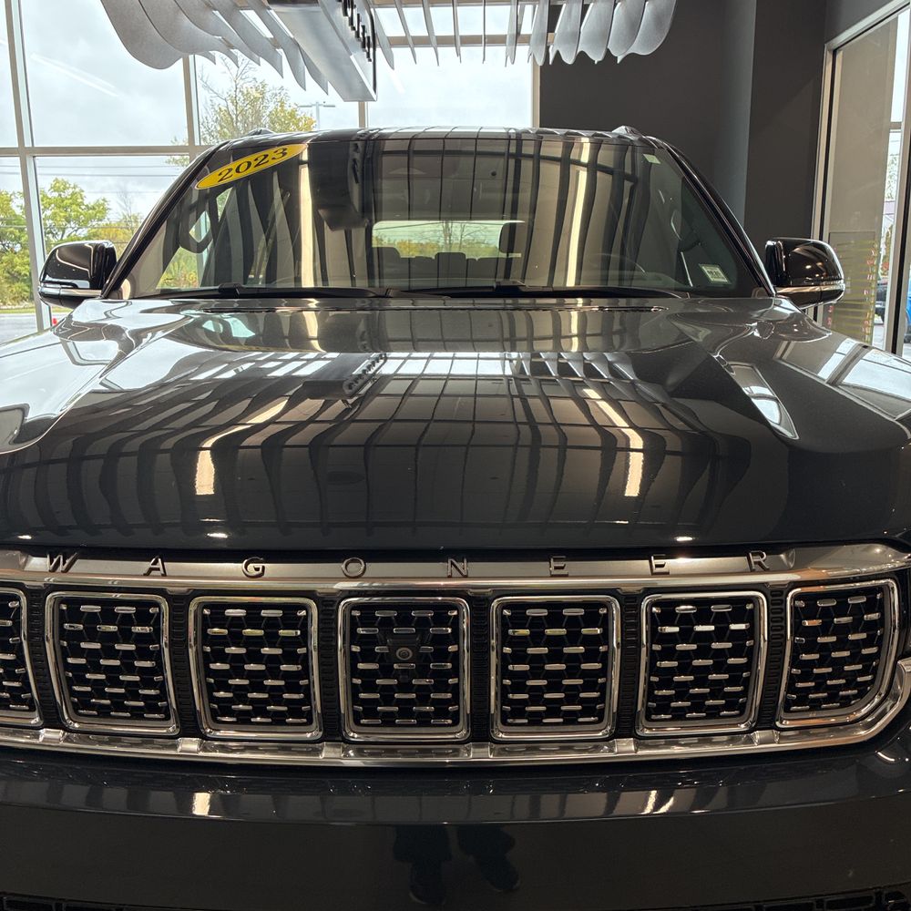 2023 Jeep Grand Wagoneer L Series III