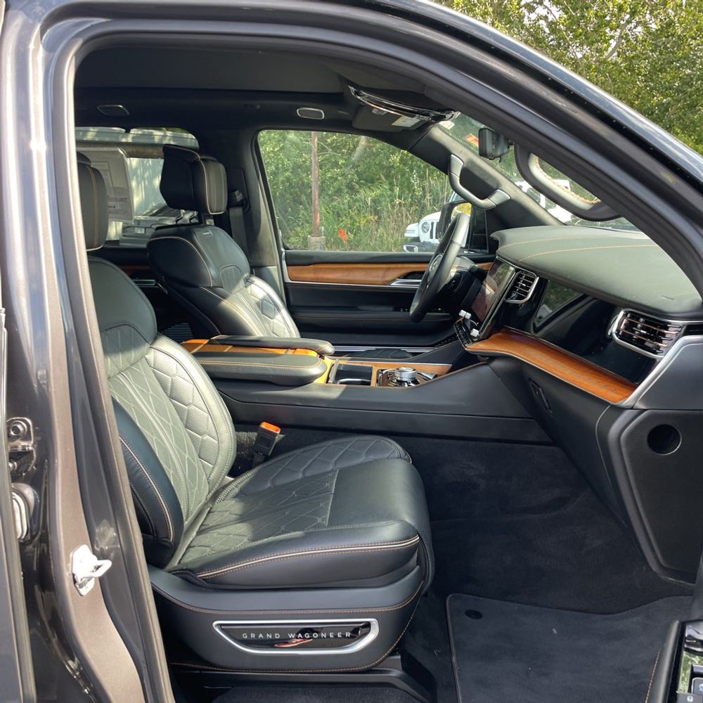 2024 Jeep Grand Wagoneer L Series III
