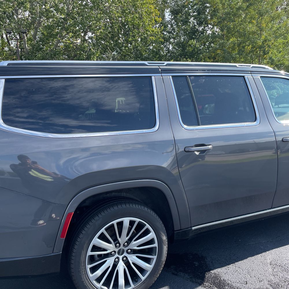 2024 Jeep Grand Wagoneer L Series III