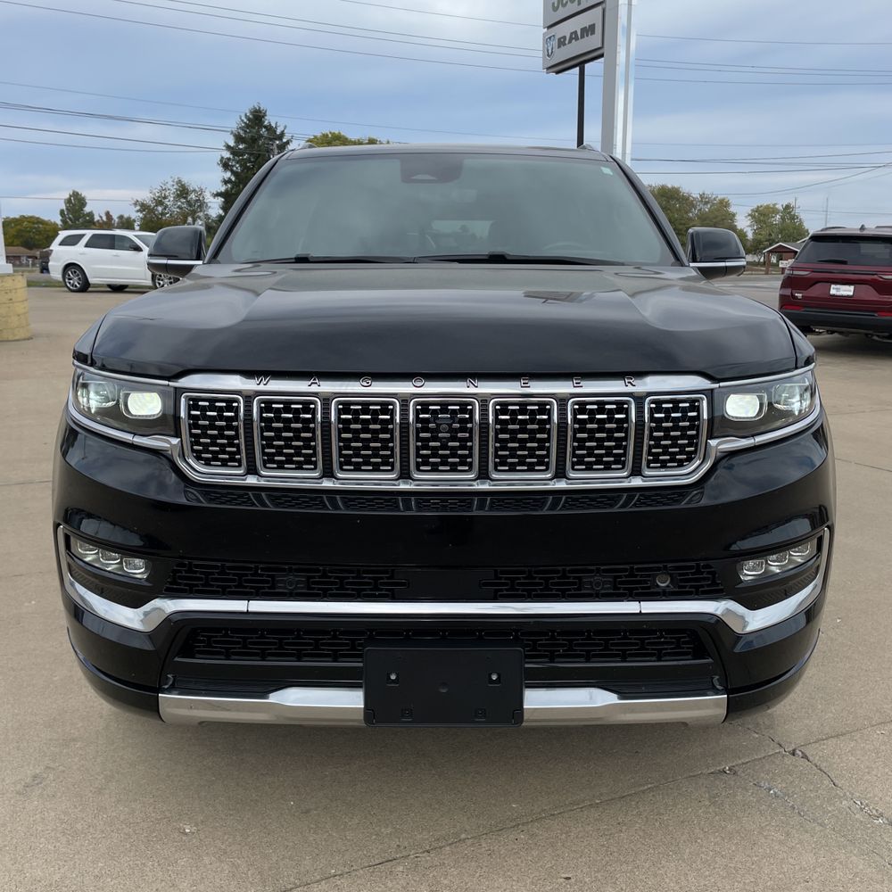 2023 Jeep Grand Wagoneer L Series III