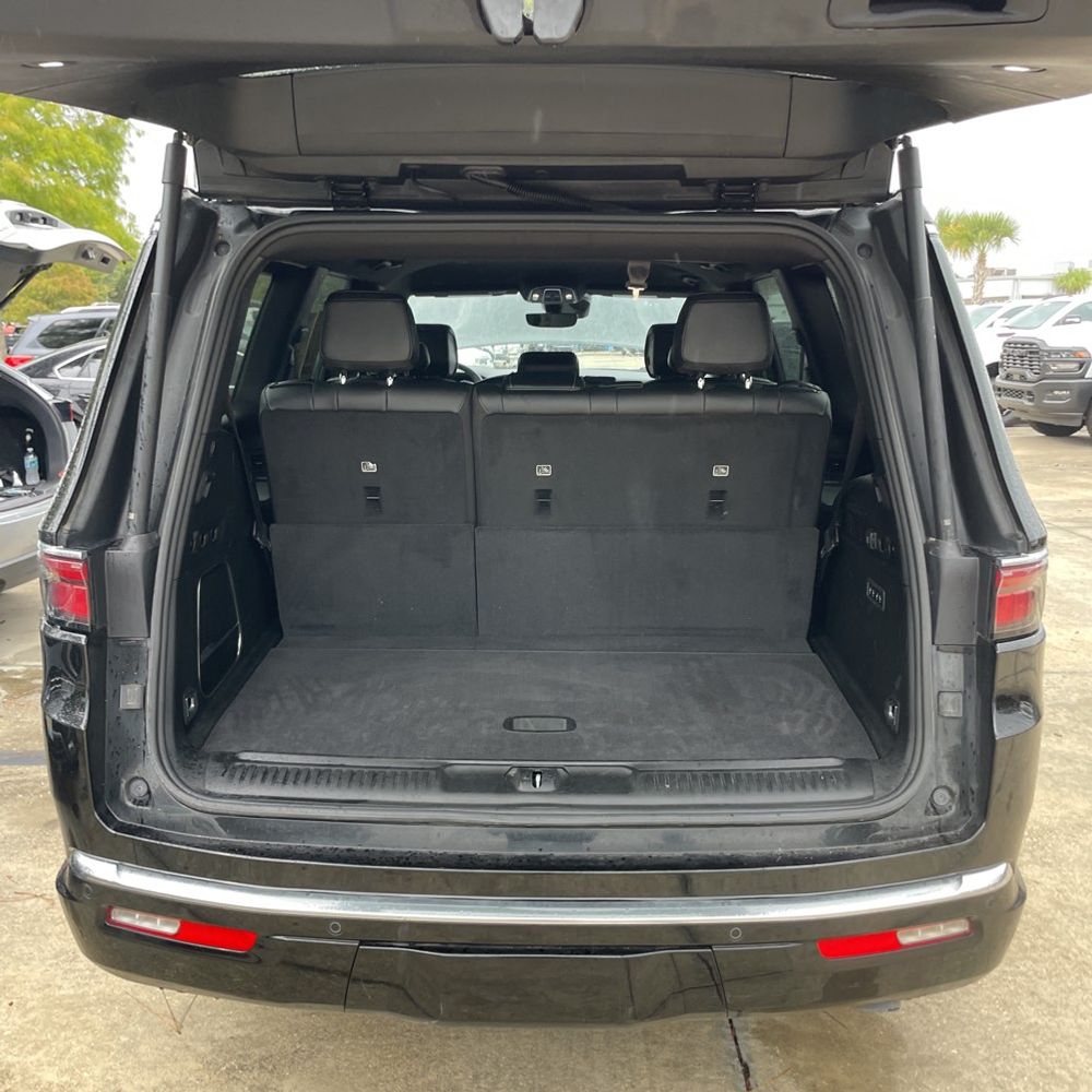 2023 Jeep Wagoneer Series III