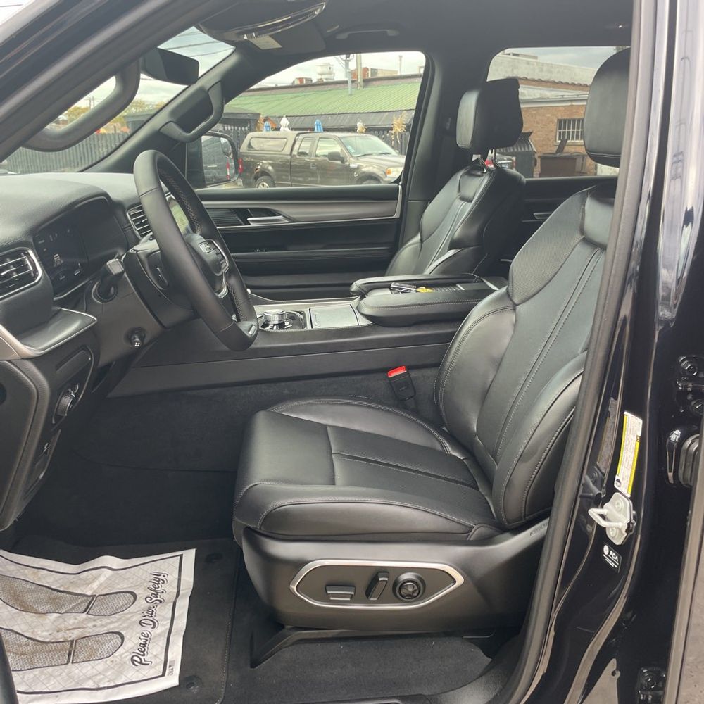 2025 Jeep Wagoneer Series II