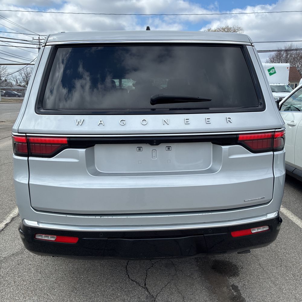 2024 Jeep Wagoneer Series II