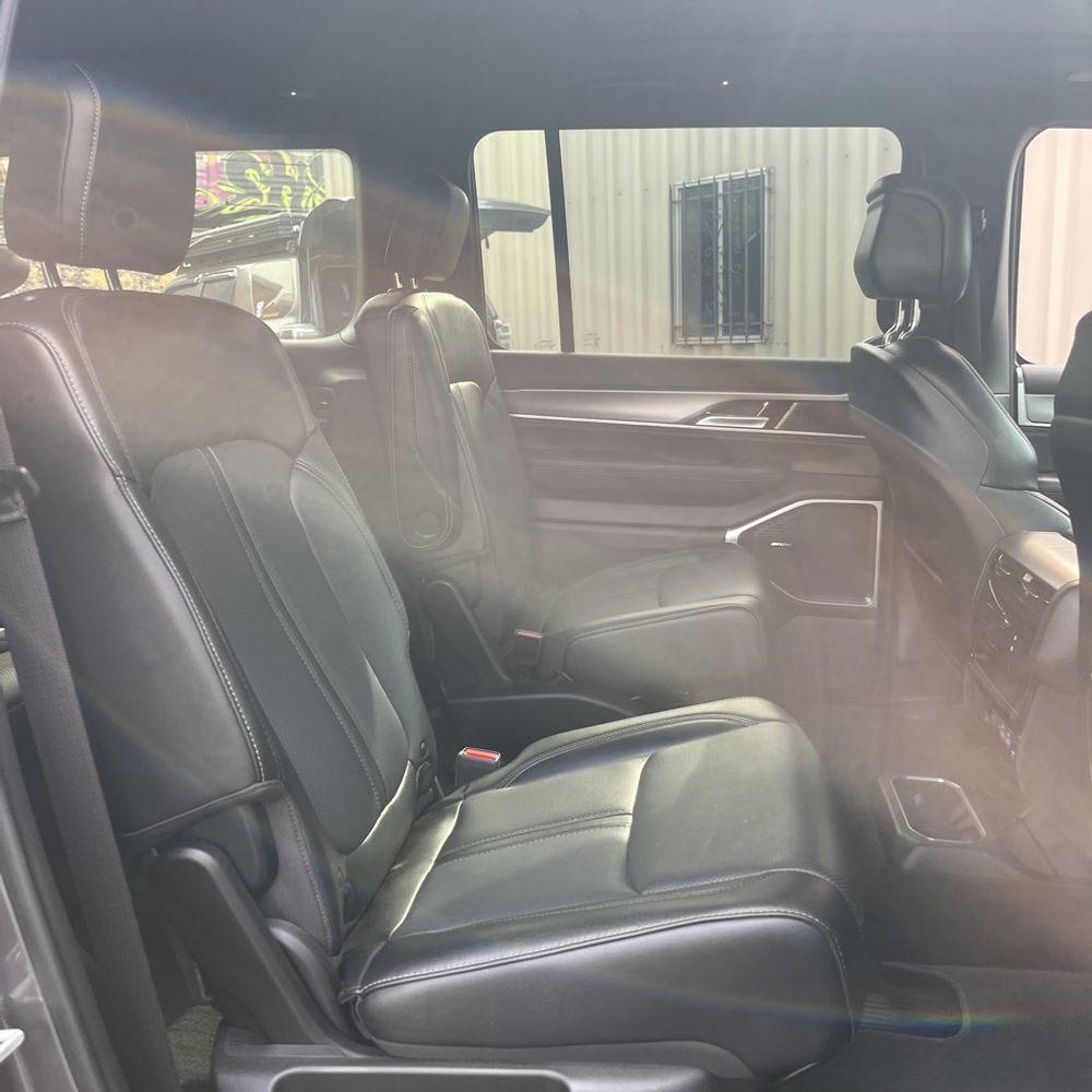2024 Jeep Wagoneer Carbide