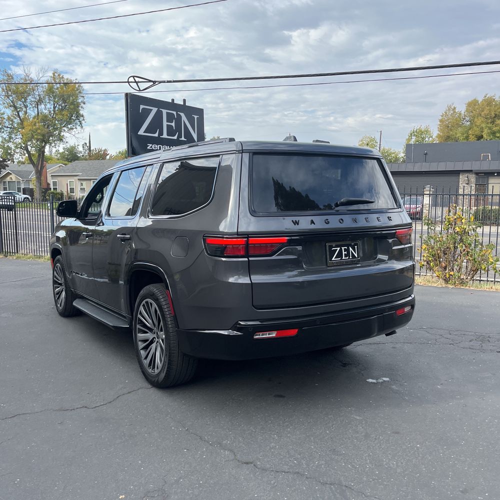 2024 Jeep Wagoneer Carbide