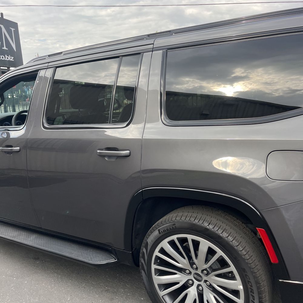 2024 Jeep Wagoneer Carbide