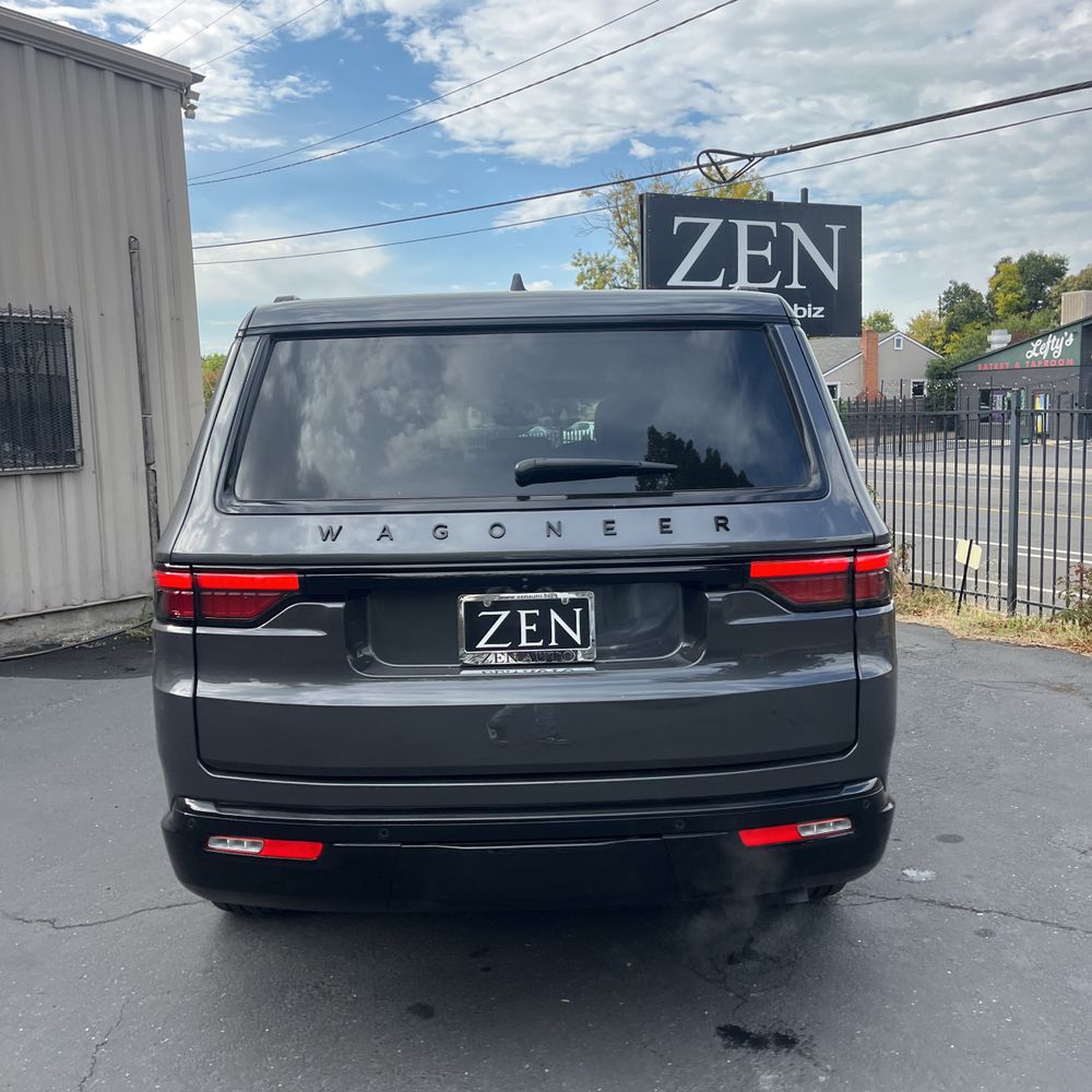 2024 Jeep Wagoneer Carbide