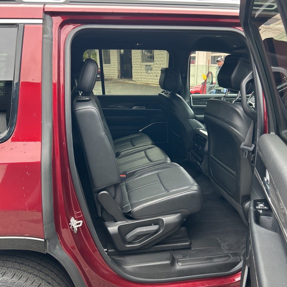 2022 Jeep Wagoneer Series II